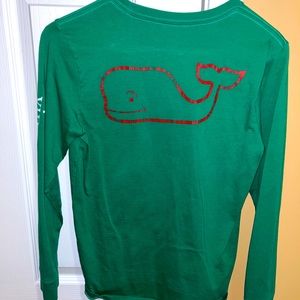Christmas vineyard vines long sleeve. kids medium (12-14)